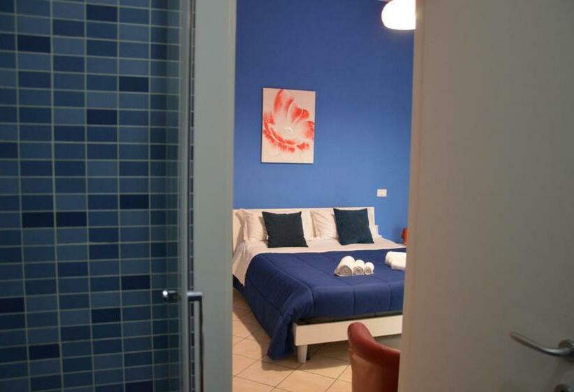 اتاق لوکس با بالکن, B&b Acquamarina