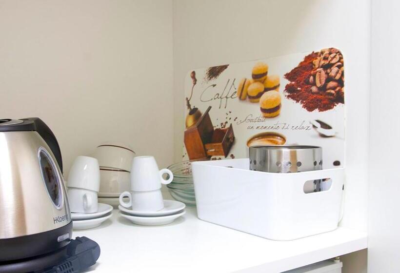 דירת חדר עם טרסה, Residence Delle Tre Corone