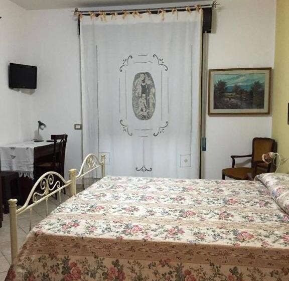 חדר קומפורט לשלושה, B&b Ciritorno