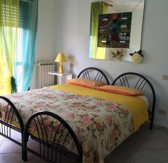 اتاق لوکس, B&b Mirella