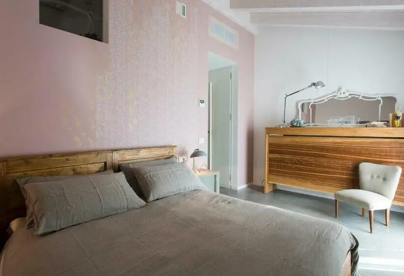 デラックスルーム, A Casa Di Ita