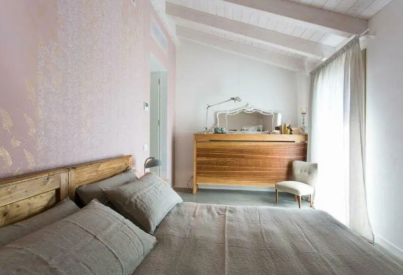 デラックスルーム, A Casa Di Ita