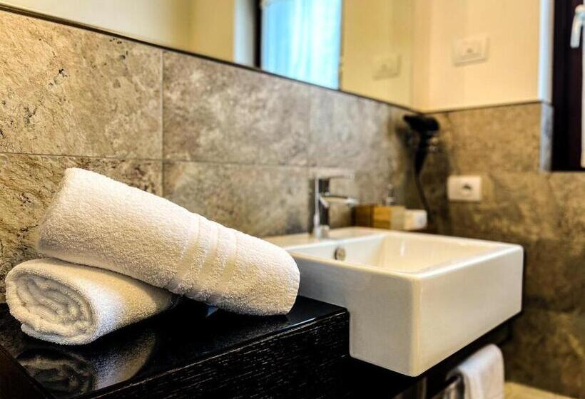 标准房带园景, Charming Bellagio Boutique