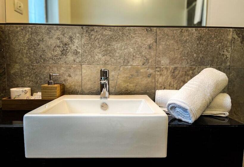 标准房带园景, Charming Bellagio Boutique