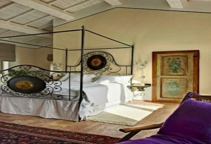 סוויטה עם מרפסת, Corte Della Maesta Antica Residenza