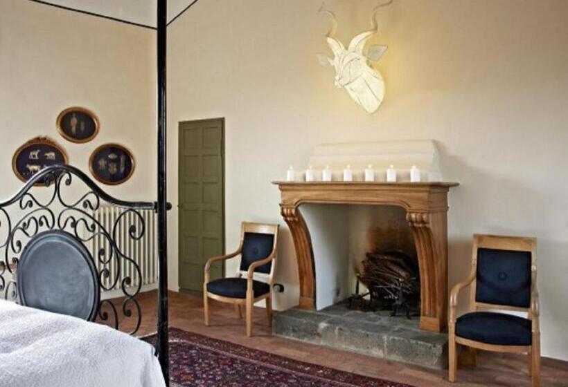 סוויטה עם מרפסת, Corte Della Maesta Antica Residenza