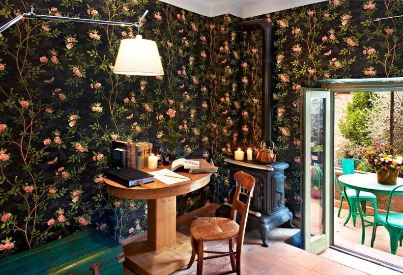 סוויטה עם טרסה, Corte Della Maesta Antica Residenza