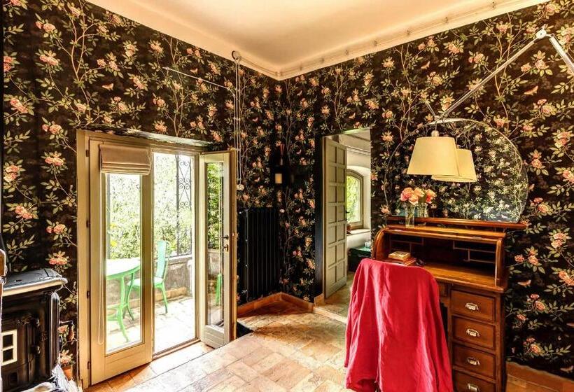 בית, 4 חדרי שינה, Corte Della Maesta Antica Residenza