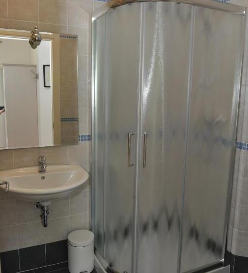 غرفة قياسية مزوَّدة بشُرفة, Garnì Dal Mozat