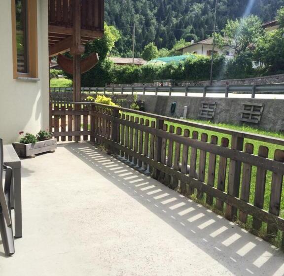 شقة غرفة واحدة, Garnì Dal Mozat