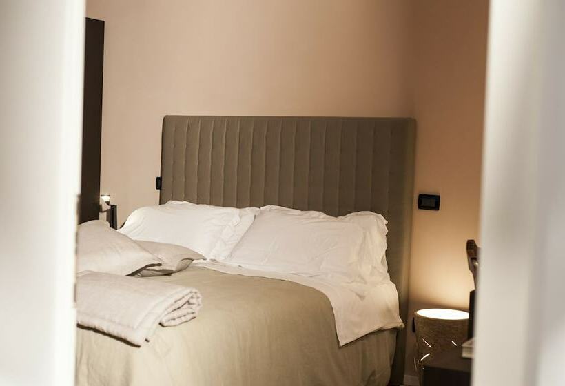 اتاق استاندارد, Il Battistero Siena Residenza D'epoca