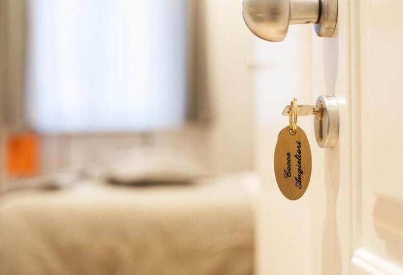 اتاق استاندارد, Il Battistero Siena Residenza D'epoca