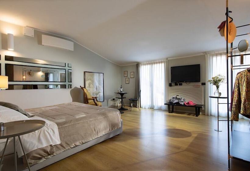 Suite with Terrace, Il Battistero Siena Residenza D'epoca