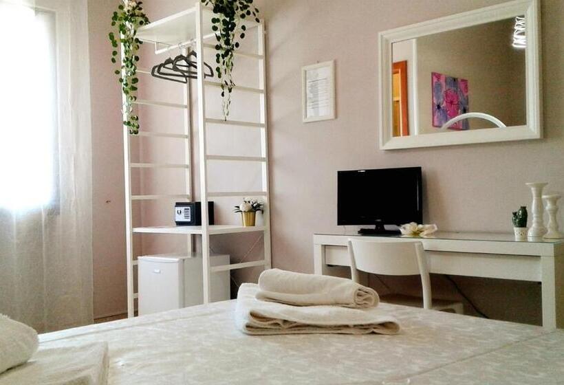 חדר משפחתי, La Gemma Del Salento