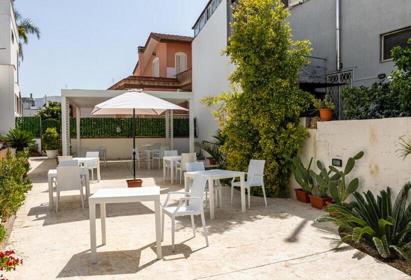 חדר משפחתי, La Gemma Del Salento