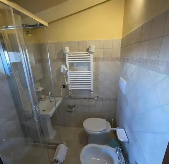اتاق لوکس, Residenza Collefiorito