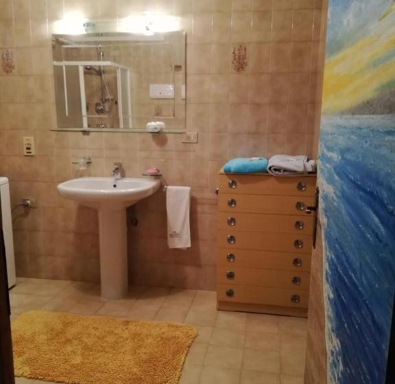 Номер Стандарт Трехместный, Bed & Breakfast Gemma