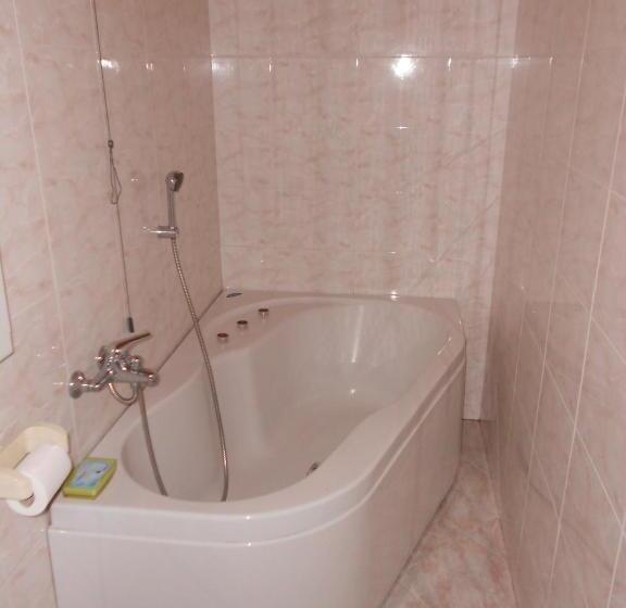 חדר דלוקס, Sangalli