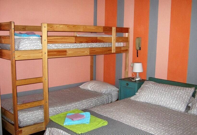 חדר משפחתי, Sangalli