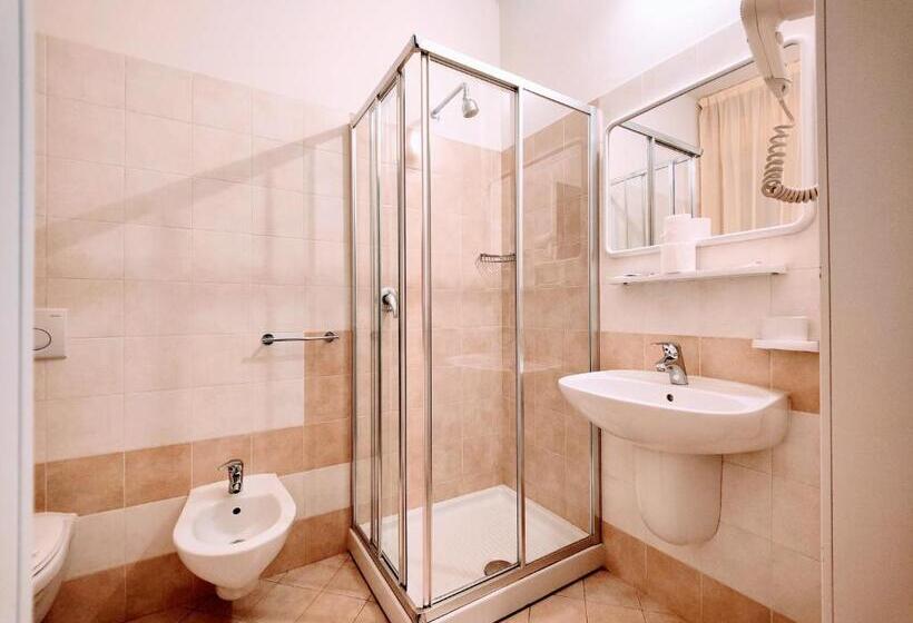 اتاق خانوادگی, Ben Hur