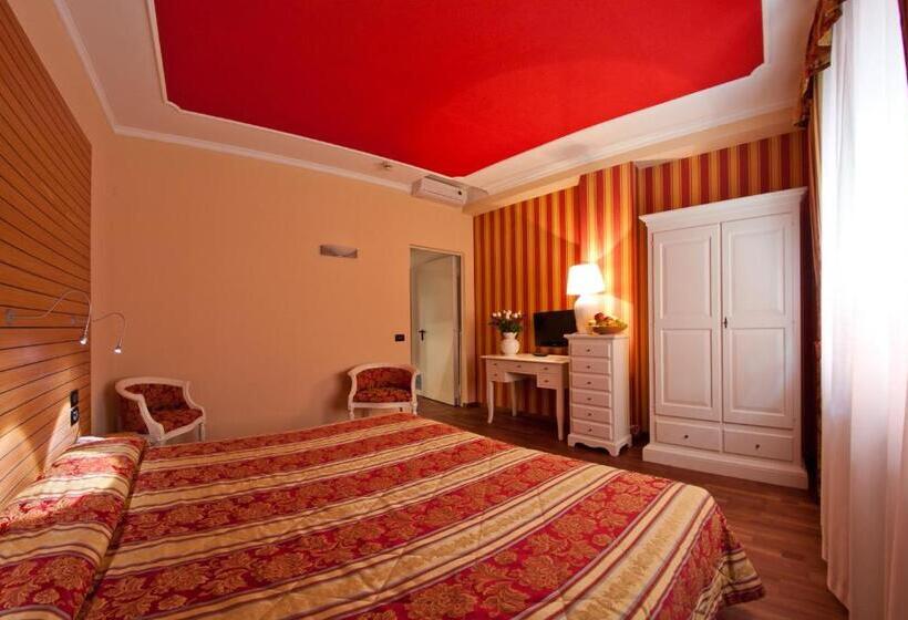 デラックスルーム, Cles