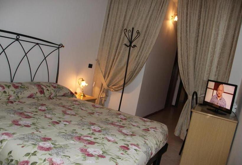 דירת שלושה חדרים, Demy