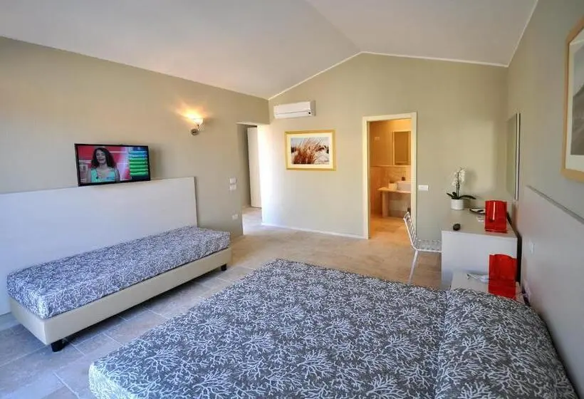 Standard Triple Room with Terrace, Domu Noa