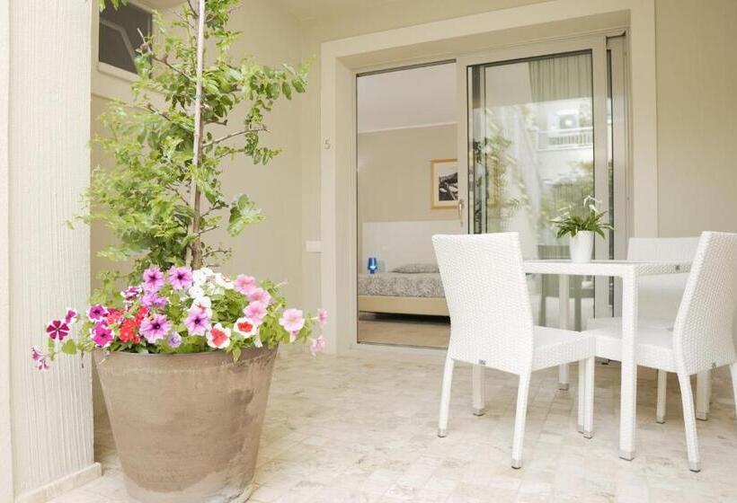 デラックスルーム, Domu Noa