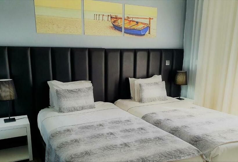 标准三人间, Don Rodrigues