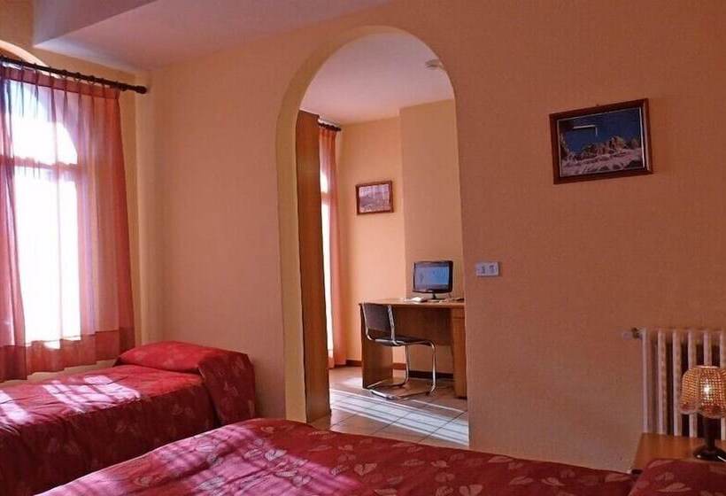 غرفة قياسية ثلاثية, Ristorante La Rosa