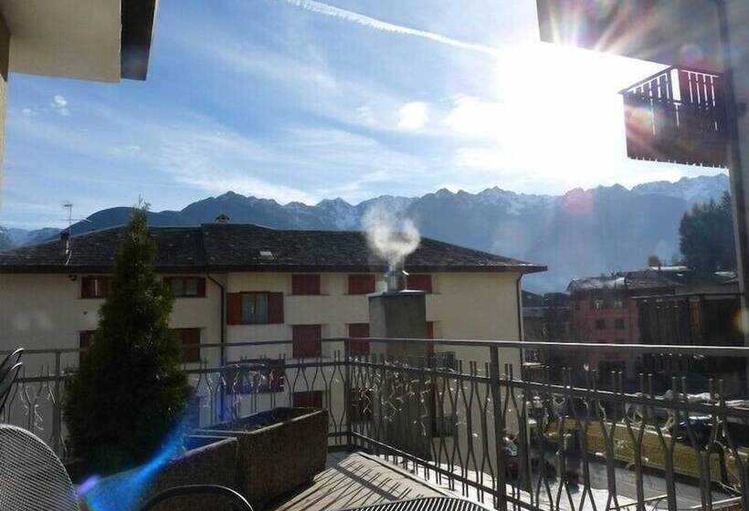 غرفة قياسية ثلاثية, Ristorante La Rosa