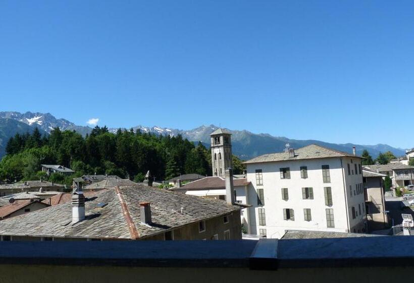 غرفة قياسية مزوَّدة بشُرفة, Ristorante La Rosa