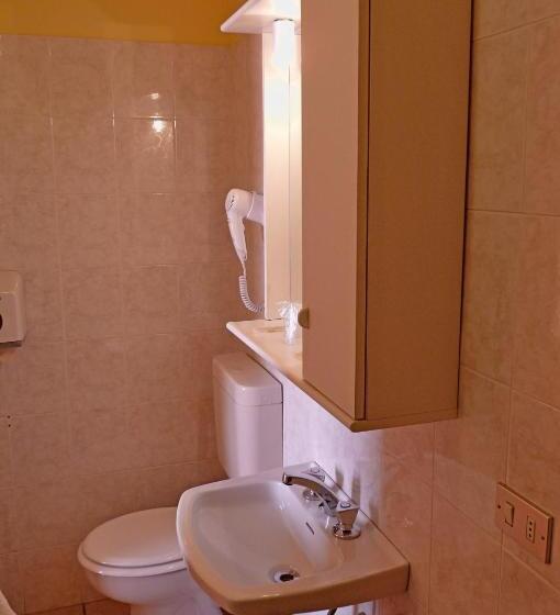 غرفة أساسية, Ristorante La Rosa