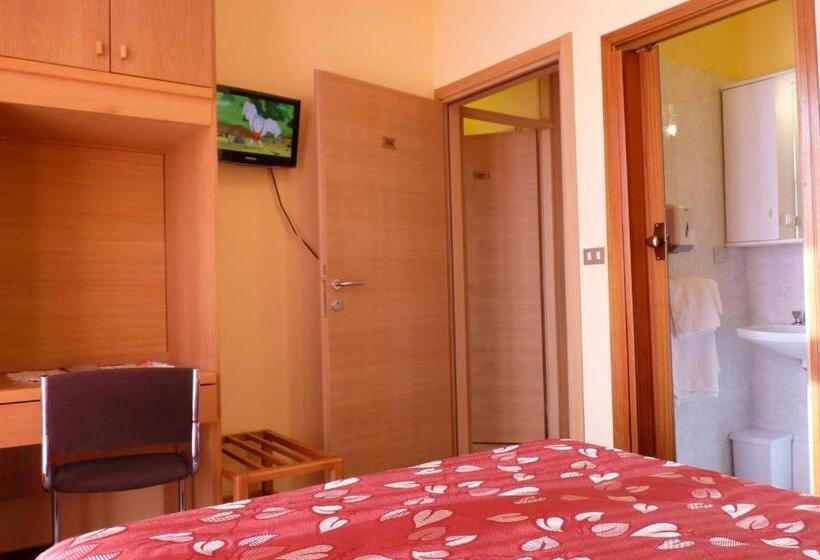 غرفة قياسية فردية, Ristorante La Rosa