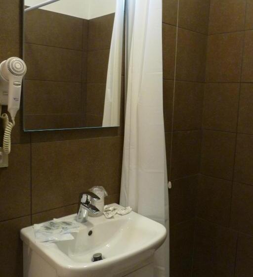 غرفة قياسية رباعية, Ristorante La Rosa