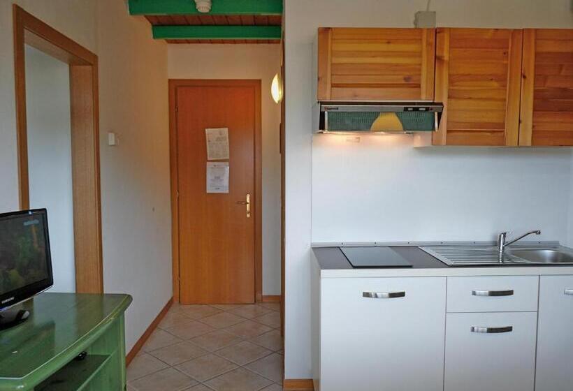 شقة بغرفتي نوم, Ristorante La Rosa