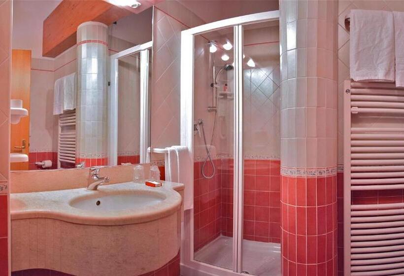 غرفة قياسية, Madonna Delle Nevi