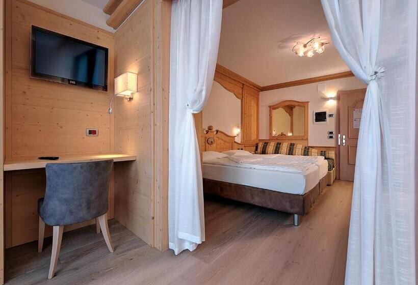 غرفة سوبيريور, Madonna Delle Nevi