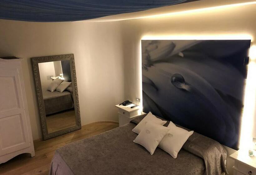 חדר דחוקס עם מיטת קינג, Tiro A Volo