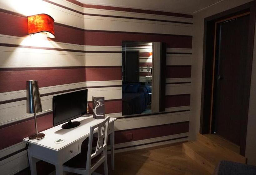 חדר סטנדרט, Tiro A Volo