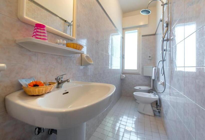 غرفة كلاسيكية ثلاثية, Vallechiara