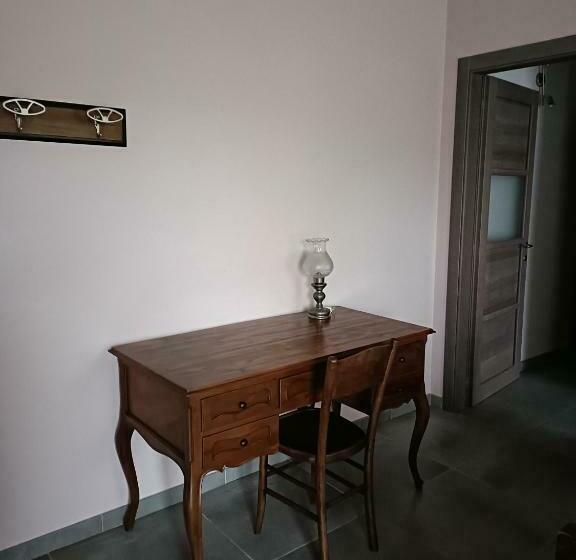 חדר סטנדרט, Rosatea B&b