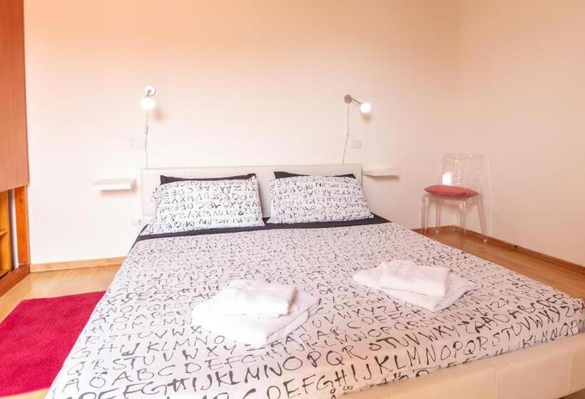 غرفة قياسية مطلّة علي حمام السباحة, Spapparra B&b