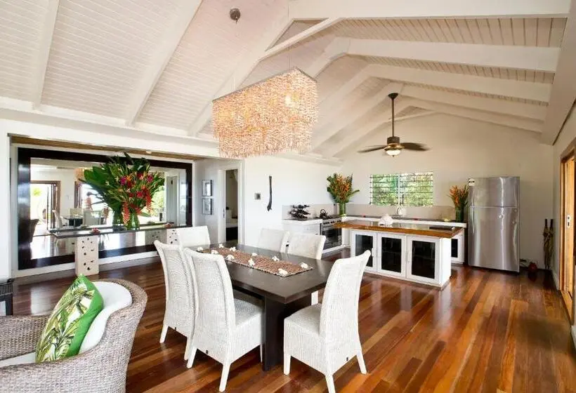 Villa 1 Makuuhuone, Taveuni Palms Resort