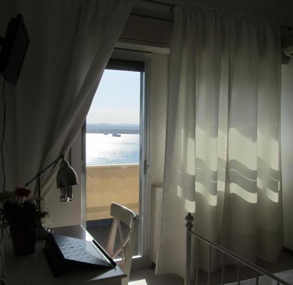 חדר סטנדרט, B&b Mare Di Augusta La Finestra Sul Porto