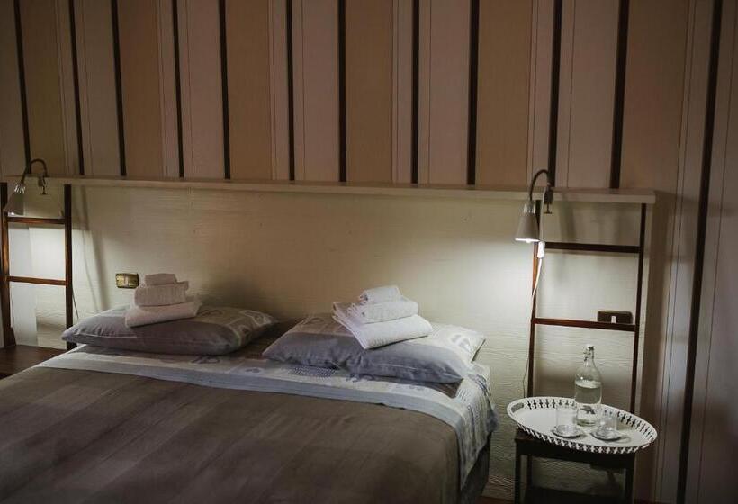 4인용 스탠다드 룸, B&b Timeout
