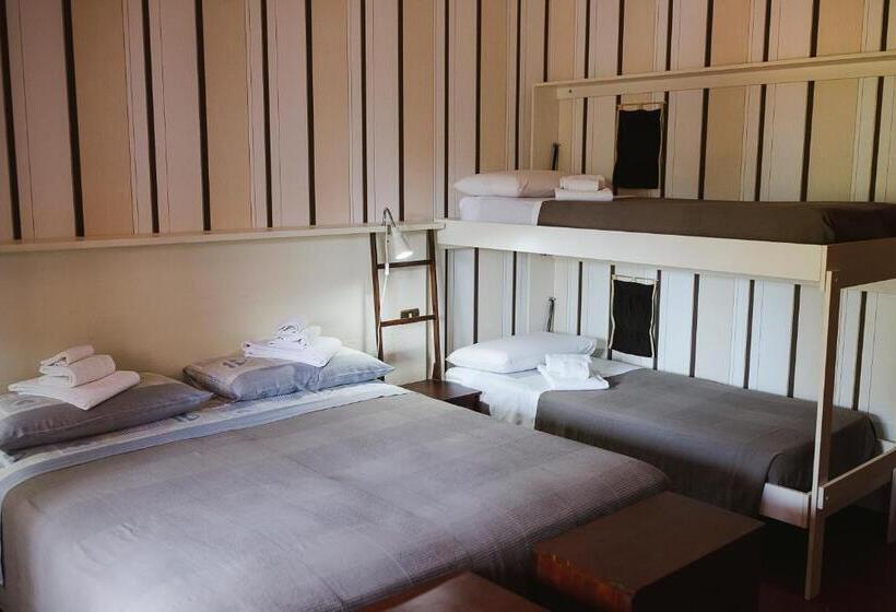 4인용 스탠다드 룸, B&b Timeout