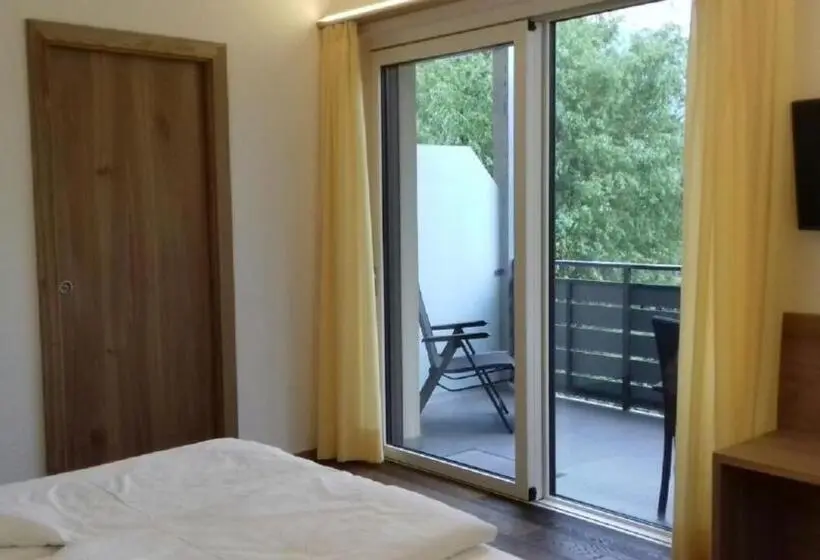 Comfort room with balcony, Garni Raffein