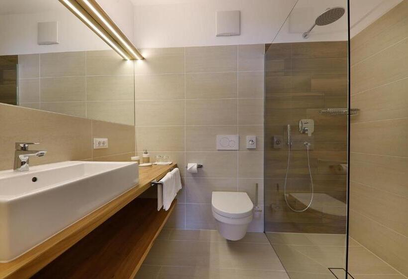 Comfort room with balcony, Garni Raffein