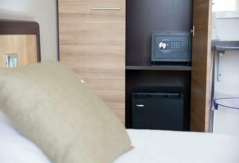 اتاق استاندارد, Kristal